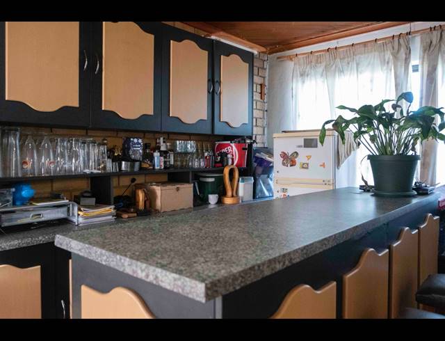 7 BEDROOM HOUSE FOR SALE IN DANA BAY